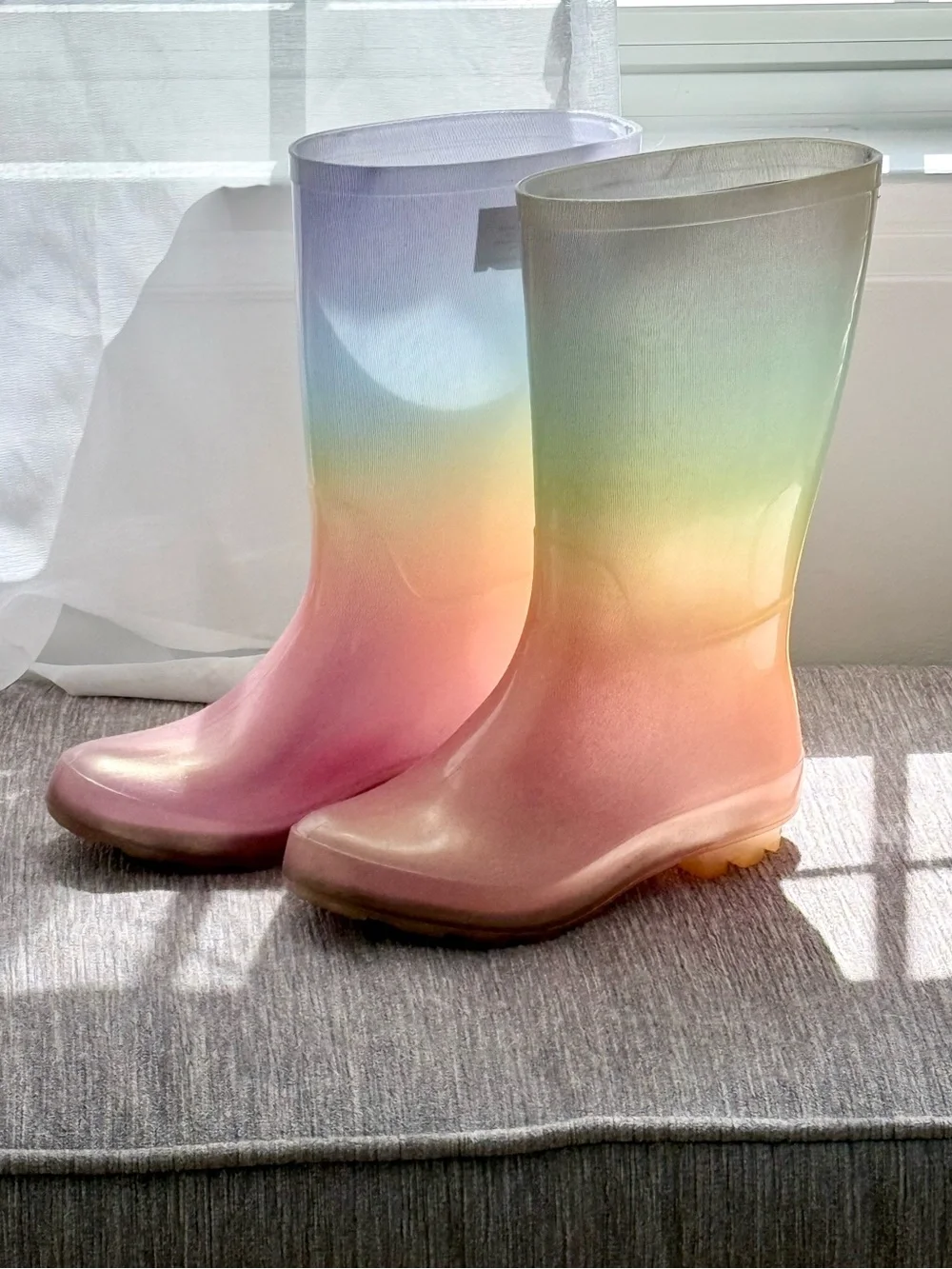 Target Kids - Pastel Rainbow Ombre Rain Boots - Pink, Yellow, Blue - Size 1
